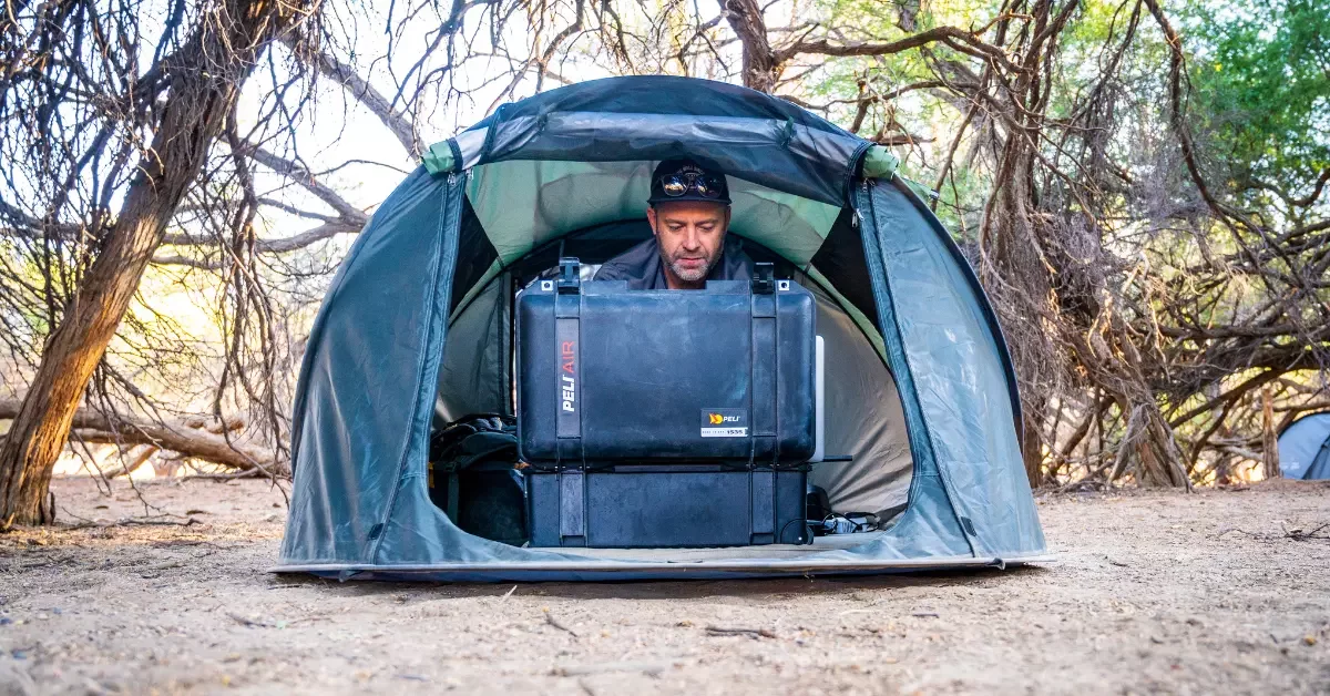 MULTIFUNCTIONAL CASE FOR CAMPING AND OUTDOOR ENTHUSIASTS: DURABILITY MEET VERSATILITY